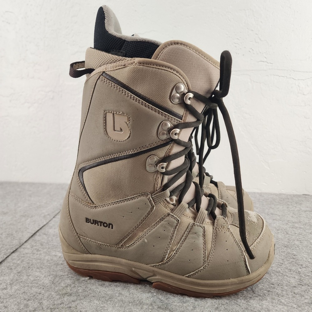 Burton Moto Snowboard Boots Tan Mens Size 6 Winter Sports Gear *FLAWS*